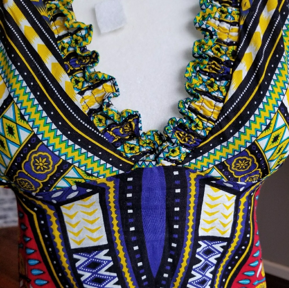 Beautiful multicolored halter dress - Picture 2 of 7